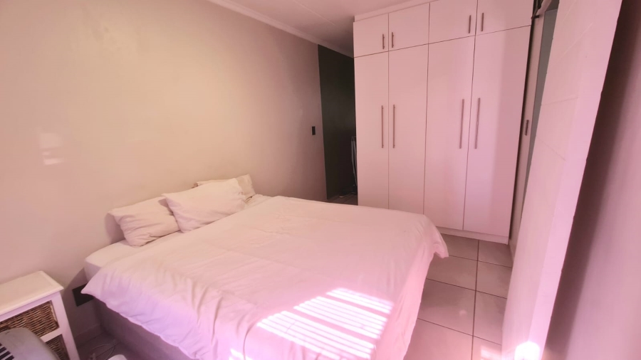 To Let 1 Bedroom Property for Rent in Belhar Western Cape
